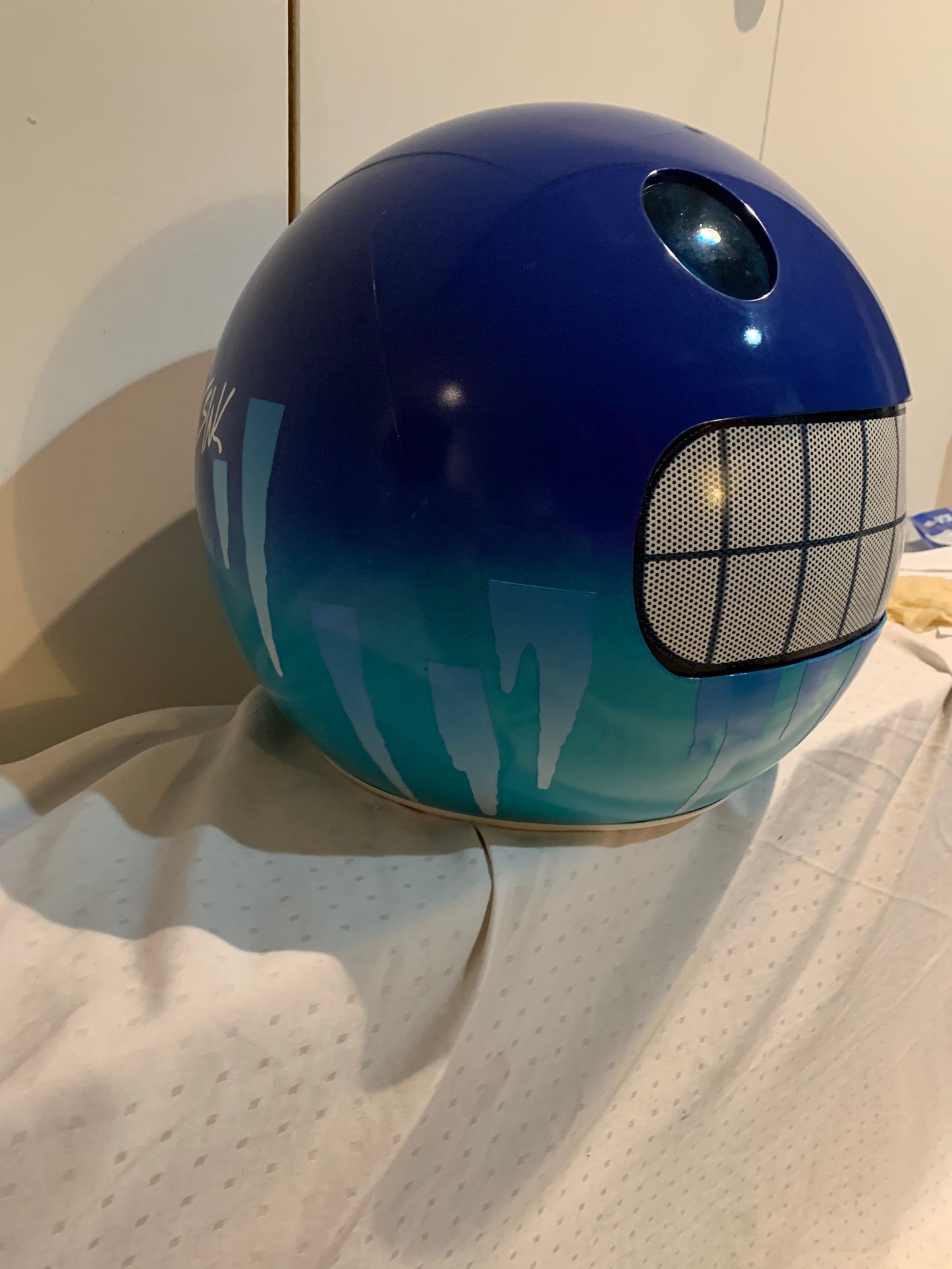 Freezing emoji Dj Helmet